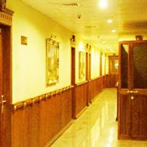 https://grand-seasons.kerala-hotels.net